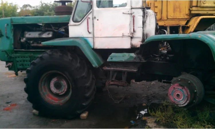 Корпус шарнира Т-150 (151.30.018-3) (пушка) - фото № 6