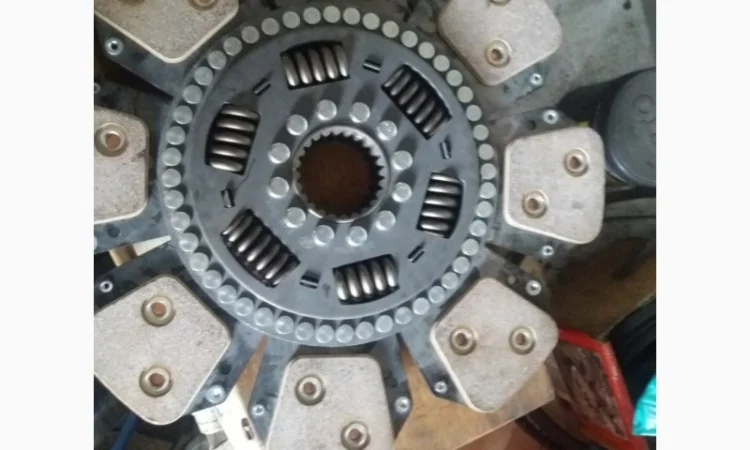 Корзина сцепления дойц фирменная LUK - фото № 2