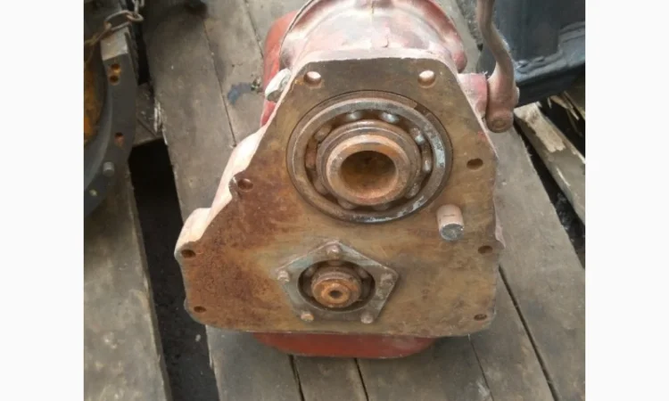 Редуктор ВОМ ДТ-75 (новый, СССР) - фото № 1