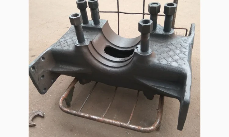 Опора задняя 151.30.017-2 Т-150, Т-156 - фото № 1