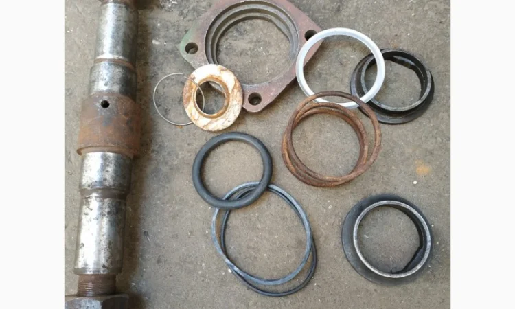 Запчасти каретки Т-150, ДТ-75 - фото № 1