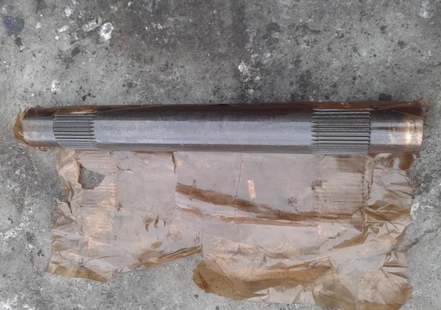 Вал верхний навески Т-150 под 2 цилиндра - фото № 2