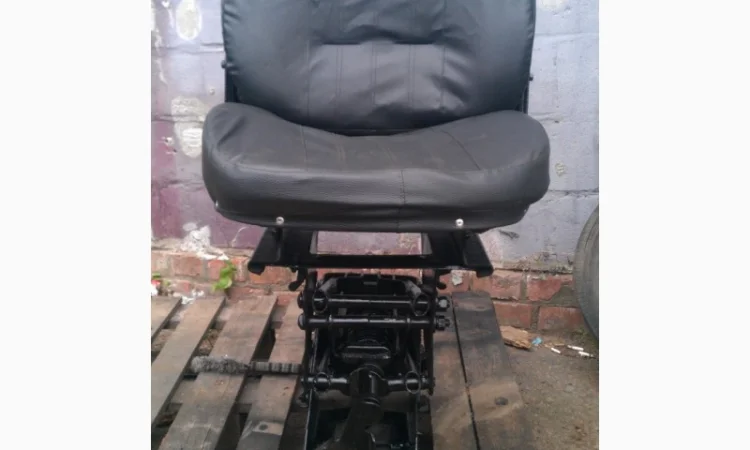 Сидение Т-150 - фото № 2