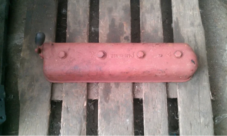 Крышка клапанов Д-65 - фото № 3