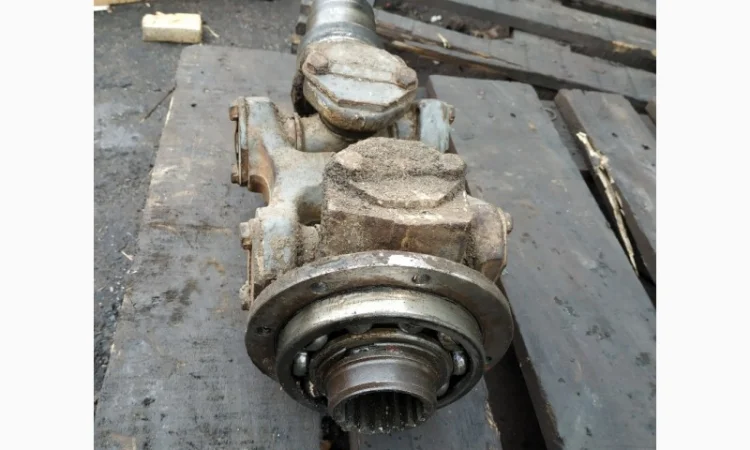 Кардан переднего моста ХТЗ-121 - фото № 1