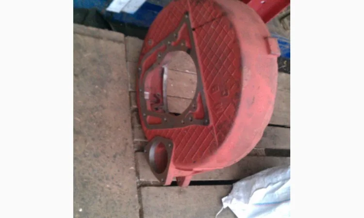 Картер маховика под стартер ЮМЗ - фото № 2