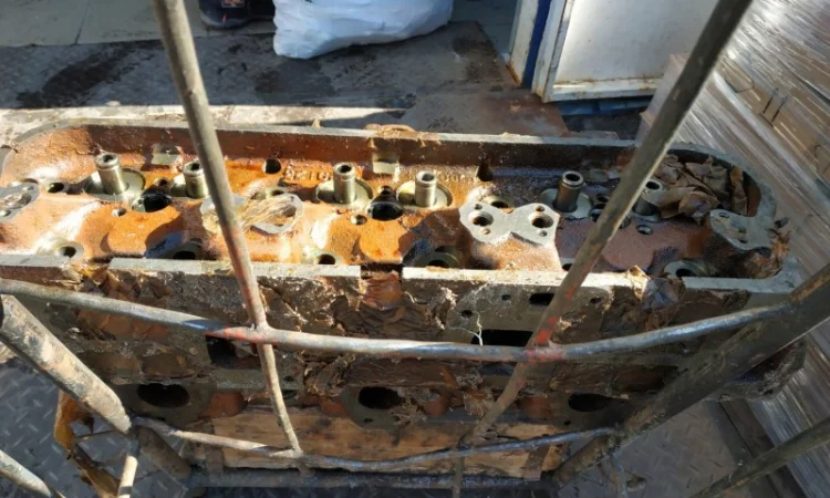 Головка блока цилиндров ЯМЗ-236 - фото № 3