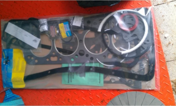 Прокладки двигателя Д-65 (полный, качественный набор) - фото № 1