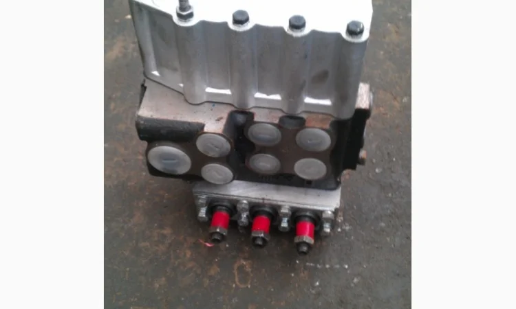 Распределитель Р-80 Т-150 - фото № 1