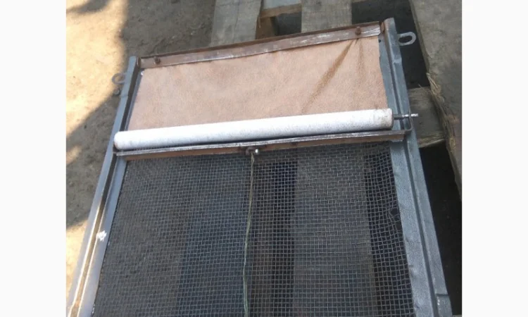 Защитная сетка, шторка радиатора ЮМЗ - фото № 1