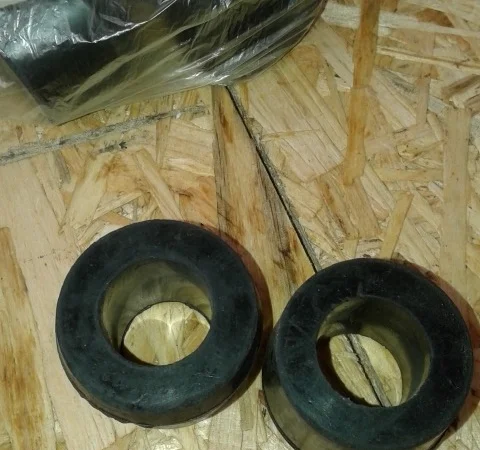 Втулки амортизатора Т-150 - фото № 1