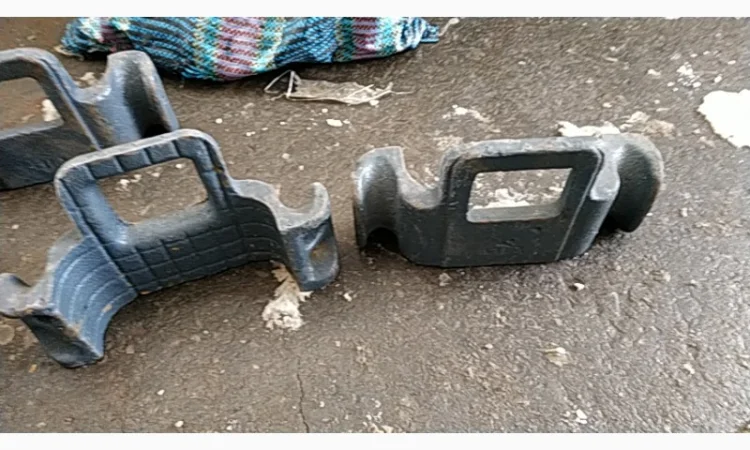 Кронштейн стремянки рессоры Т-150 (чемодан) - фото № 1