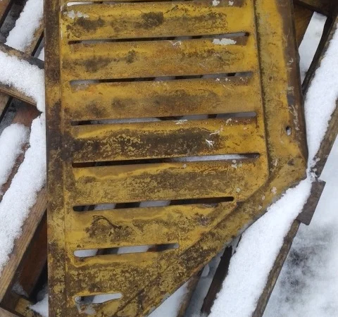 Боковина капота К-702 (жабра) - фото № 2