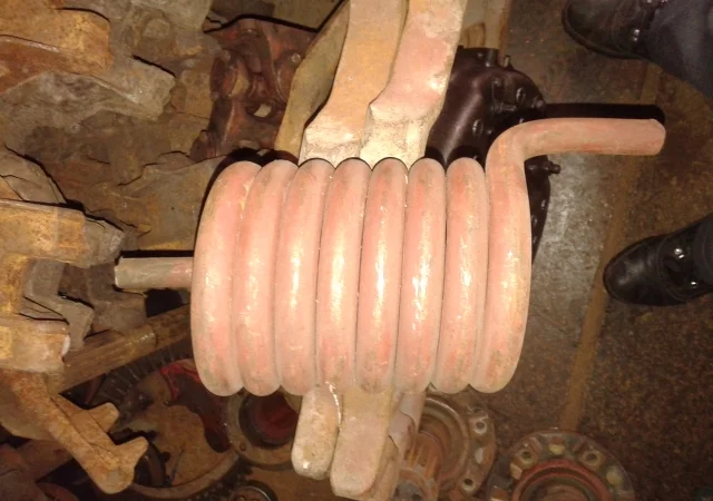 Пружина правая 700.46.28.268 - фото № 1