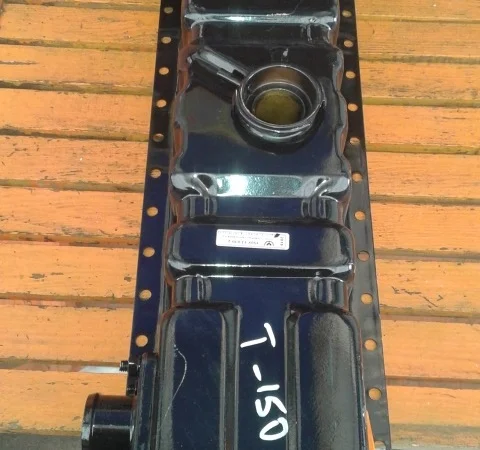 Бачок верхний радиатора Т-150 - фото № 1