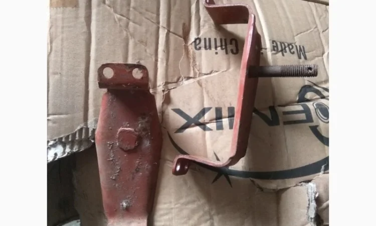 Кронштейн радиатора ЮМЗ, МТЗ - фото № 1