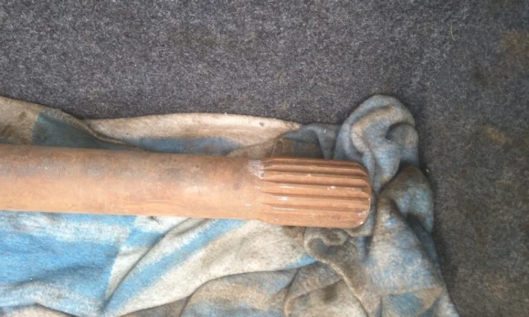 Полуось задняя левая, правая Т-150к (СССР) - фото № 2