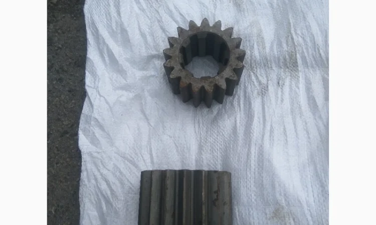 Шестерня солнечная полуоси 150.39.110-3 Т-150к (СССР) - фото № 1