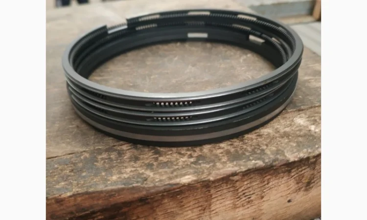 Кольца маслосъёмные ЮМЗ (Чехословакия) - фото № 1