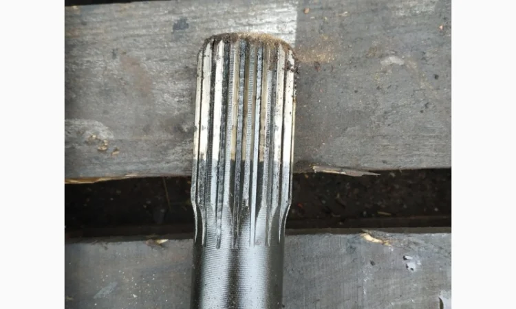 Полуось переднего моста ХТЗ-121 (внутренняя) - фото № 2