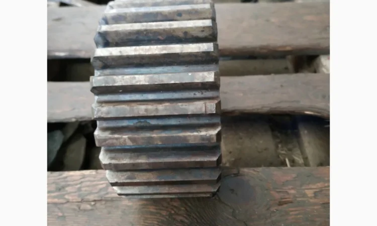 Шестерня подставная раздаточной коробки ЮМЗ завод - фото № 3