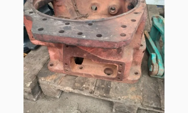 Корпус проставочный ЮМЗ нового образца, завод - фото № 1