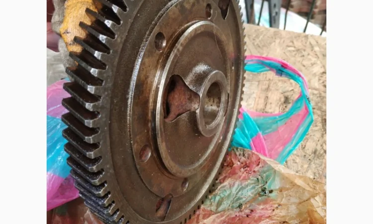 Шестерня распредвала ЯМЗ-238 84z большая - фото № 2