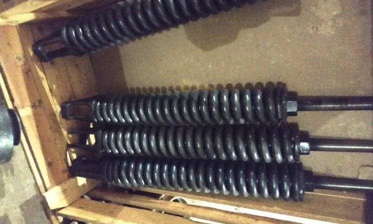 Винт натяжной ДТ-75 (механический) - фото № 2