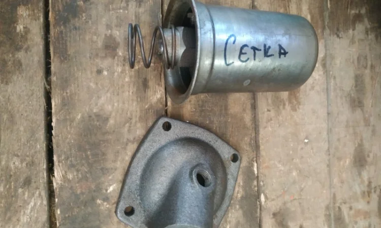 Фильтр гидробака ЮМЗ - фото № 1