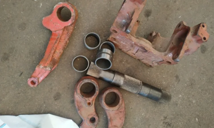 Центральный винт МТЗ, ЮМЗ, Т-150 (СССР) - фото № 3