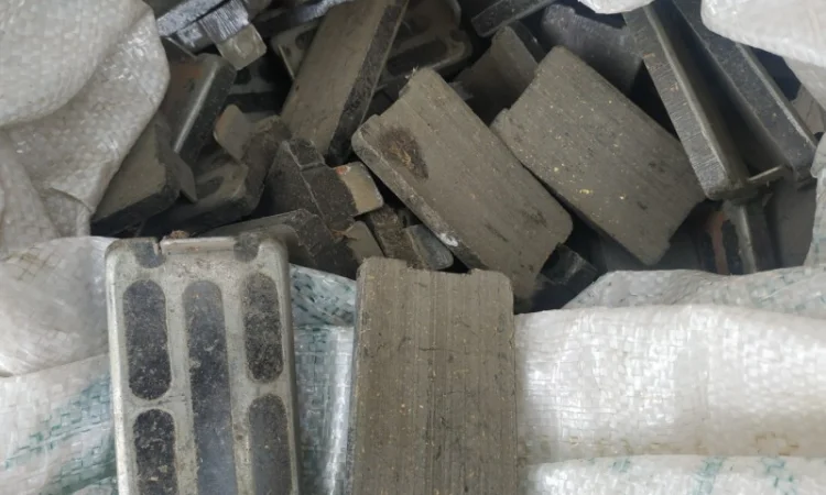 Накладка тормозной ленты ДТ-75 (СССР) - фото № 1