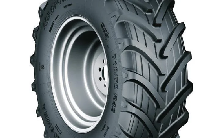 710/70R42 та 600/70R30 - фото № 1