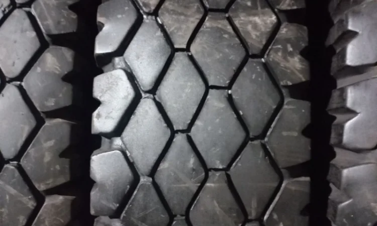 Бу шина 280-508 (10.00-20) ромб на камаз, Зил (Кама, Белшина, Росава) - фото № 6