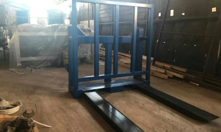 Вила для поднятия Евро-поддонов на трактор Т-40, ЮМЗ, МТЗ - фото № 5