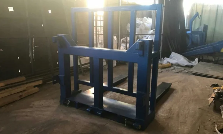 Вила для поднятия Евро-поддонов на трактор Т-40, ЮМЗ, МТЗ - фото № 6