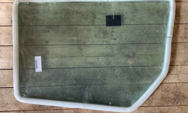 Стекло для спецтехники на JCB / Cat / Volvo / Terex - фото № 2