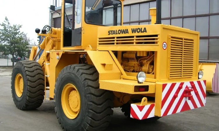 313-01-0092C1 / 0093C1 Гидроцилиндр подъёма стрелы погрузчика Stalowa Wola L-34 - фото № 1