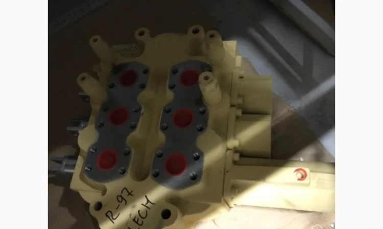 Распределитель R-97 (R1013DVF, 313-92-0002) Сталева Воля Л-34 - фото № 1