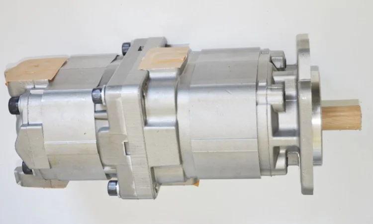 705-52-31080 гидравлический насос KOMATSU на погрузчик Komatsu WA600-3 - фото № 1