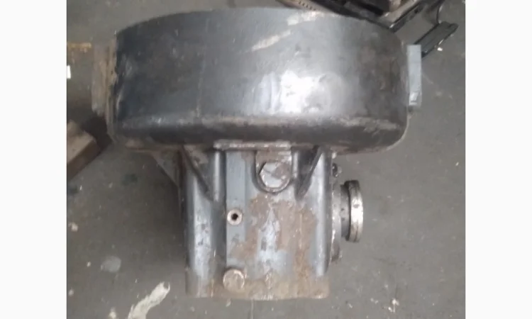 Угловой редуктор к телескопическим погрузчикам Manitou, б/у - фото № 1