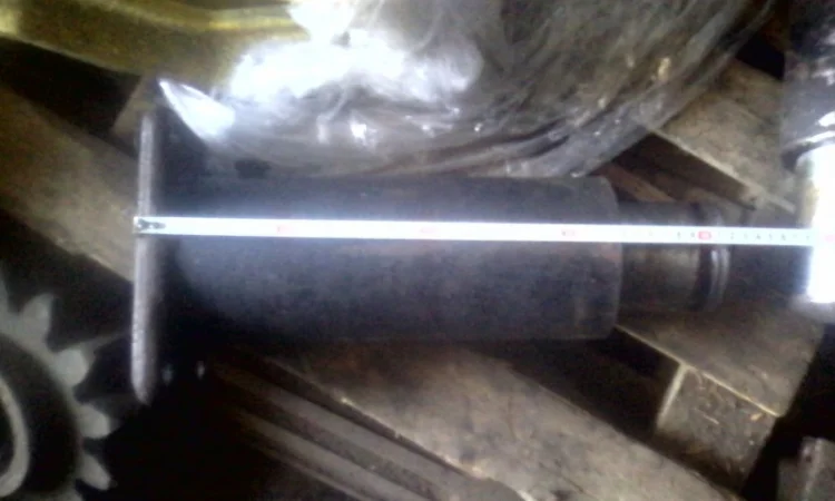 Цилиндр на спецтехнику - фото № 1