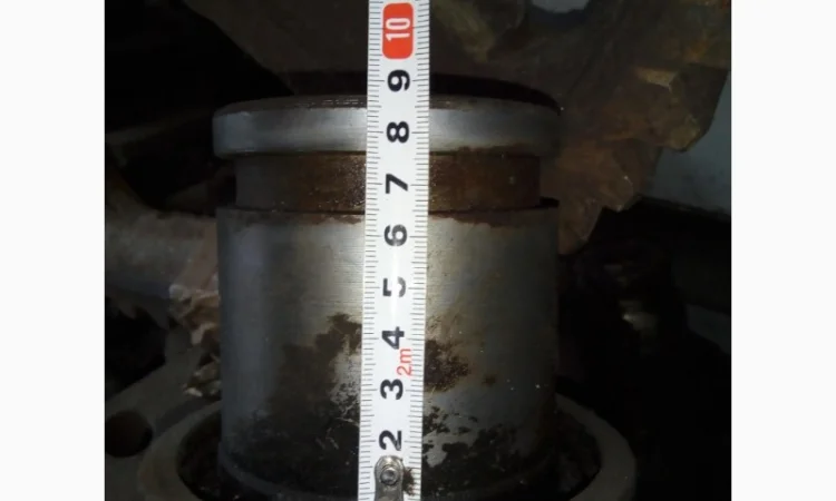 Цилиндр на спецтехнику - фото № 2