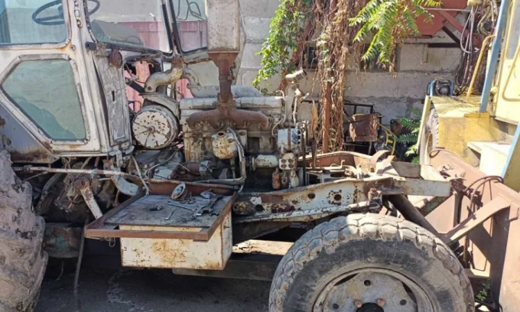 Экскаватор юмз разборка, запчасти - фото № 2