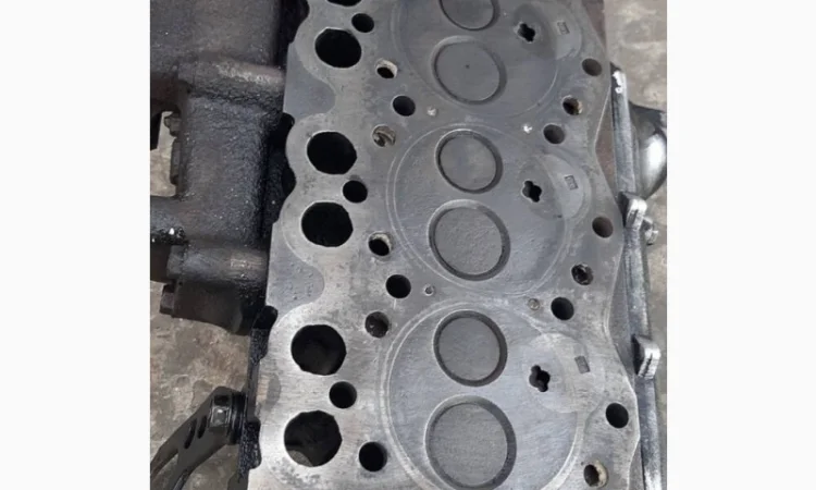Головка блока двигателя Yanmar Tk3.66 - фото № 1