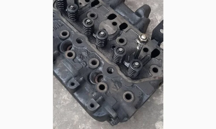 Головка блока двигателя Yanmar Tk3.66 - фото № 2