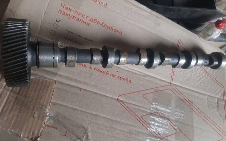 Распредвал двигателя перкинс, Perkins 700 series - фото № 2