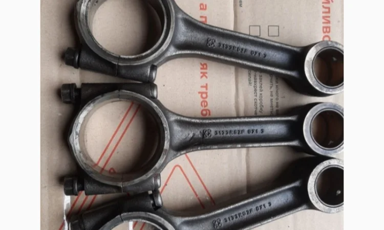 Шатуны дизельного двигателя перкинс Perkins 700 - фото № 2