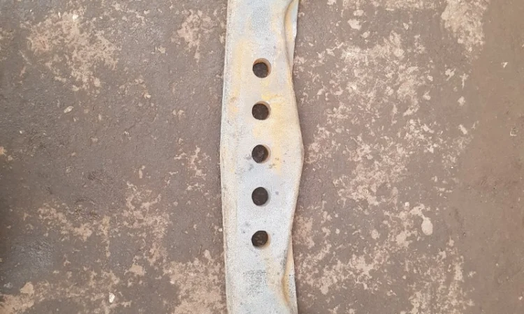 Скоба прицепная т-150 - фото № 1