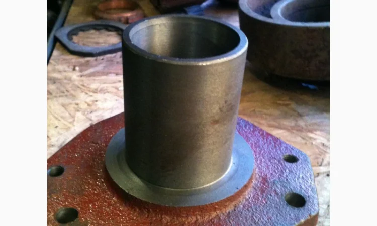 Кронштейн отводки МТЗ - фото № 1