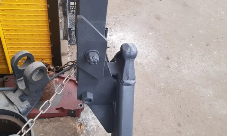 Автосцепка т-150 - фото № 2